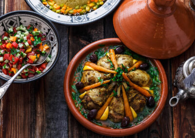Tagine poulet, couscous et salade